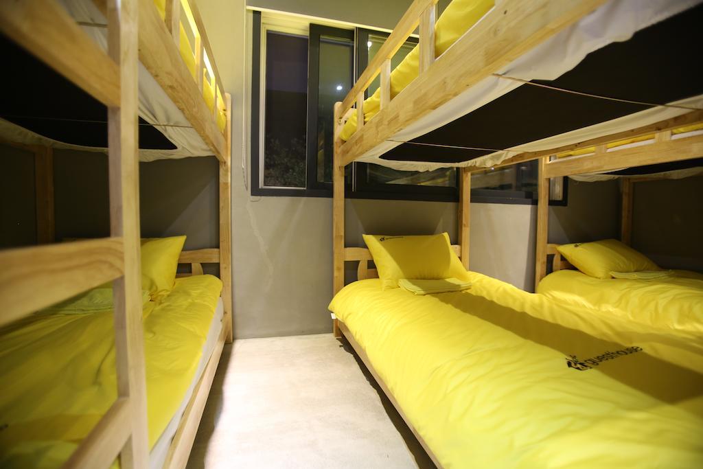 24 Guesthouse Garosugil - Gangnam Szöul Szoba fotó