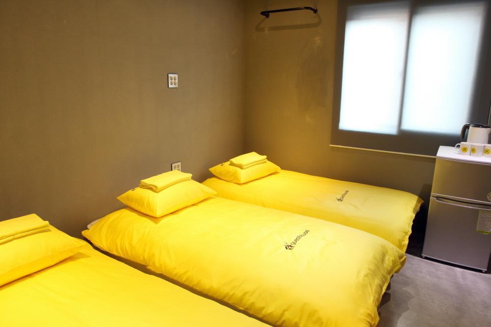 24 Guesthouse Garosugil - Gangnam Szöul Szoba fotó