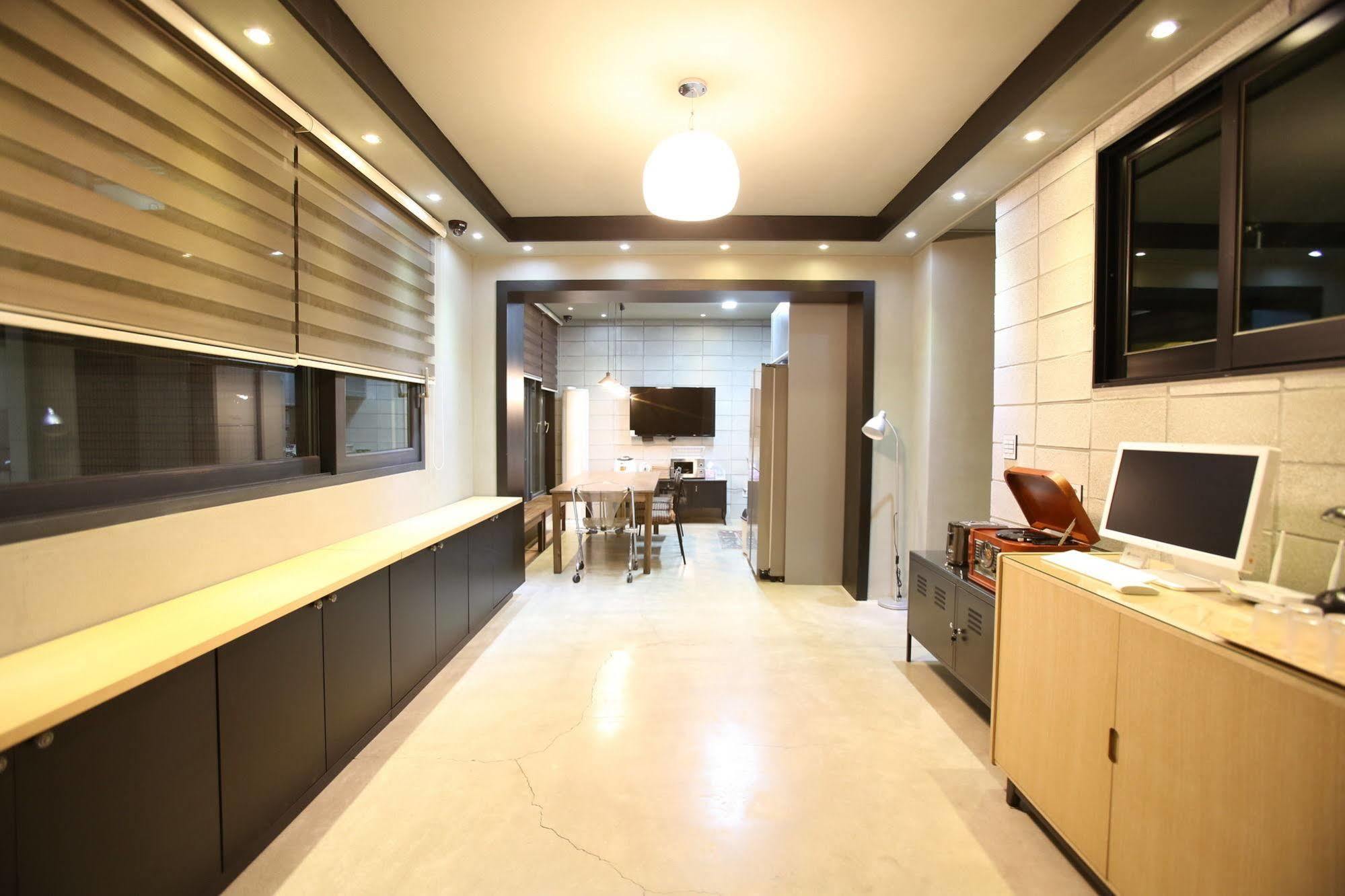 24 Guesthouse Garosugil - Gangnam Szöul Kültér fotó